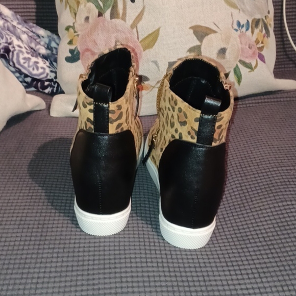 Olivia +Kate Ani.al print bootie - Picture 6 of 8